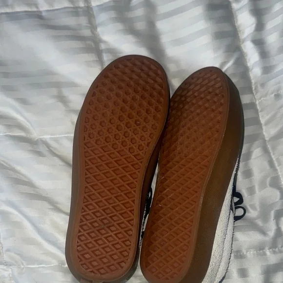 Vans Women's Beige and Black Sneakers - Picture 4 of 5